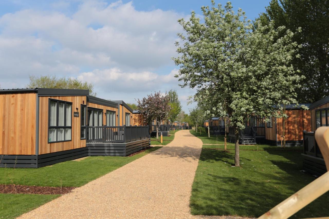 Sandy Balls Holiday Village Fordingbridge Exterior photo